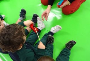 Taller de musicoterapia en nursery
