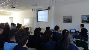 'Si controlas vuelves', charla que han dado a los alumnos de 1º de Bachillerato