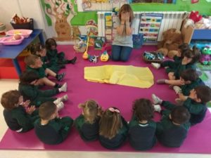 Proyecto Pez arcoiris en Nursery 2