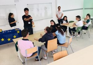 Alumnos de 3º de ESO y 1º de Bachillerato conocen el funcionamiento de la UE