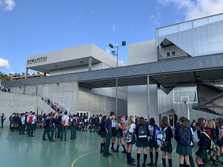 Comienzan el curso los alumnos de Secundaria
