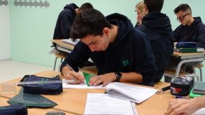Dibujando polígonos regulares, en dibujo técnico en 1º de Bachillerato