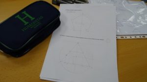 Dibujando polígonos regulares, en dibujo técnico en 1º de Bachillerato