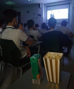 Proyección de película china a los alumnos de 3º y 4º de ESO