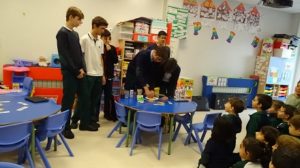 Big brother de ciencias de 4º de ESO con los alumnos de 2º y 3º de infantil