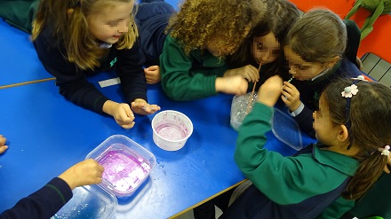 Big brother de ciencias de 4º de ESO con los alumnos de 2º y 3º de infantil