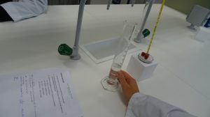 Práctica de una calorimetría en 1º de Bachillerato