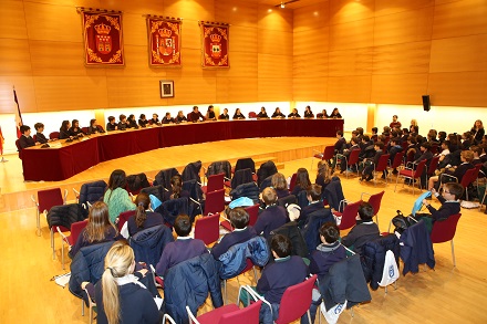 Visita al ayuntamiento de Tres Cantos de los alumnos de 5º de Primaria