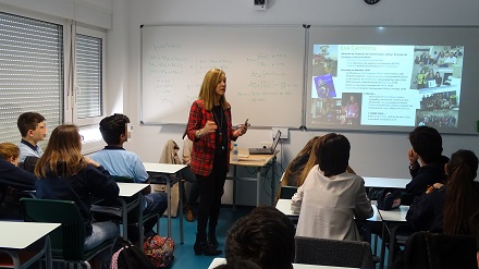 Padres de alumnos explican su formación y trayectoria profesional a los alumnos de 1º de Bachillerato