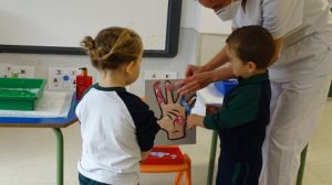 Día mundial del lavado de manos en Infantil