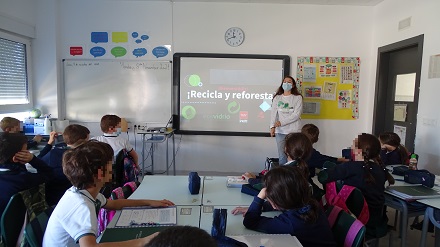 Recicla y reforesta en Primaria