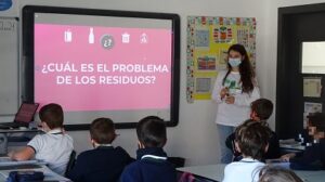 Recicla y reforesta en Primaria
